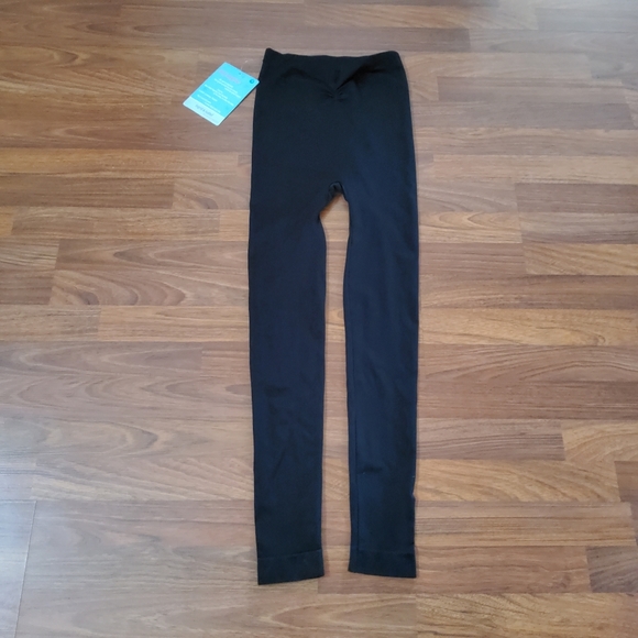 Ingrid & Isabel Maturity Seamless Belly Leggings Size 1 (0-8) Black - Picture 3 of 9
